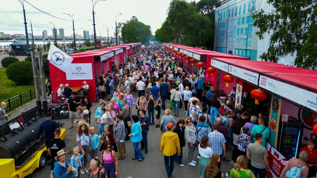 В столице Приамурья в период с 21 по 24 августа проходит второй гастрономический фестиваль «Берега вкуса».